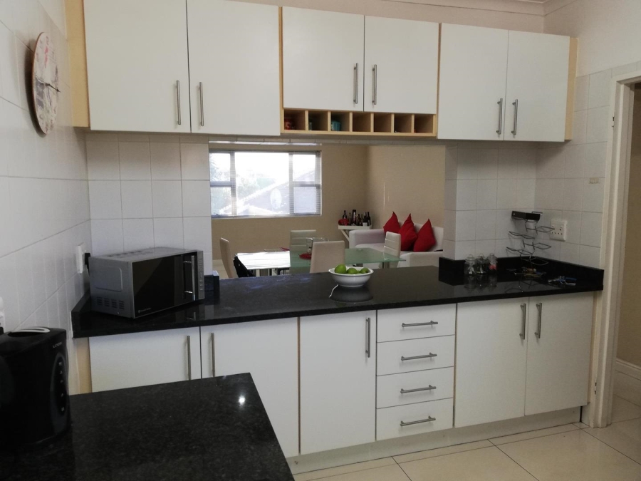 3 Bedroom Property for Sale in Claremont Western Cape